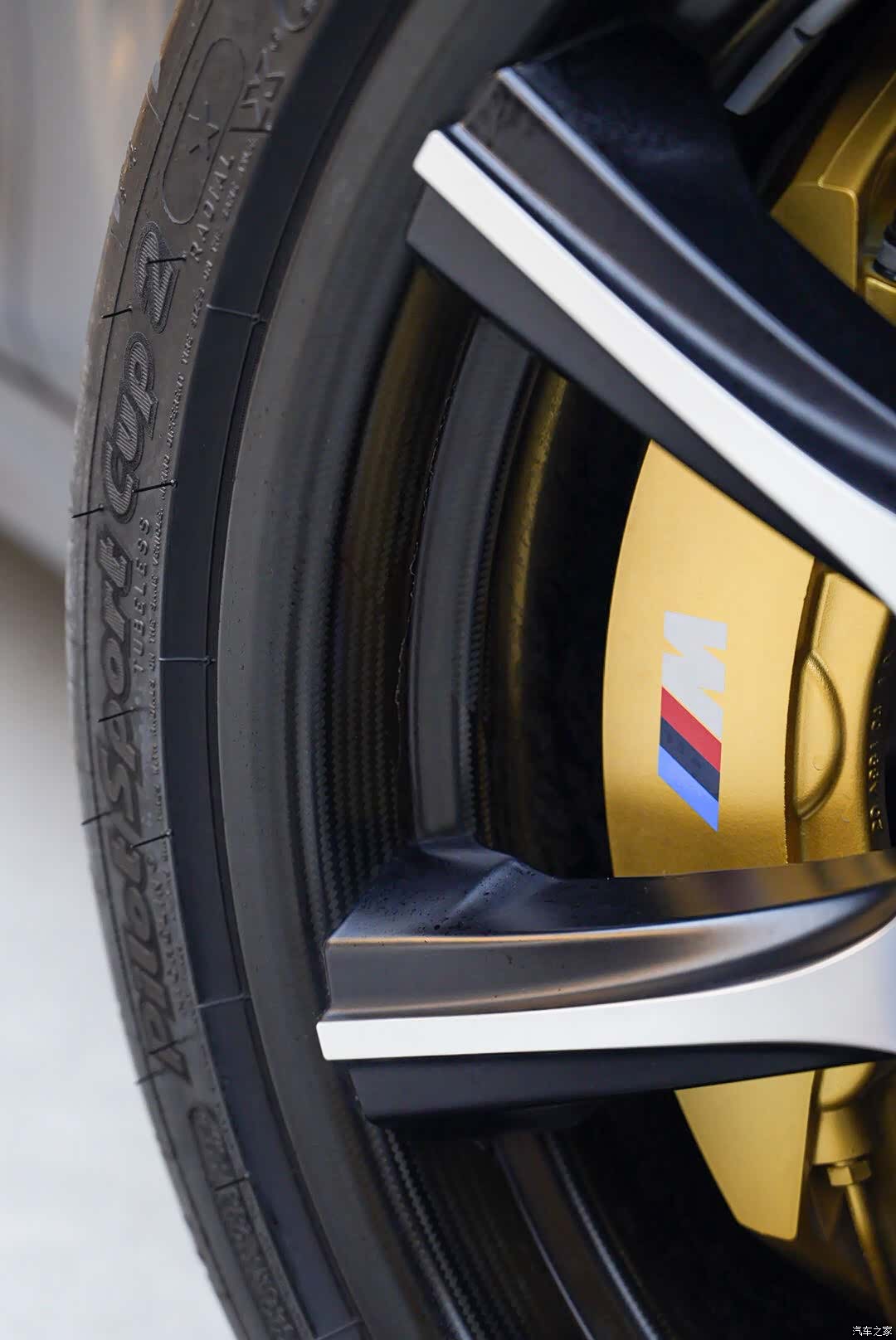 BMW M4, 2024 9