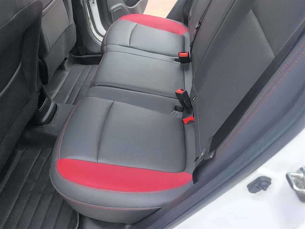 Changan CS15, 2016 17