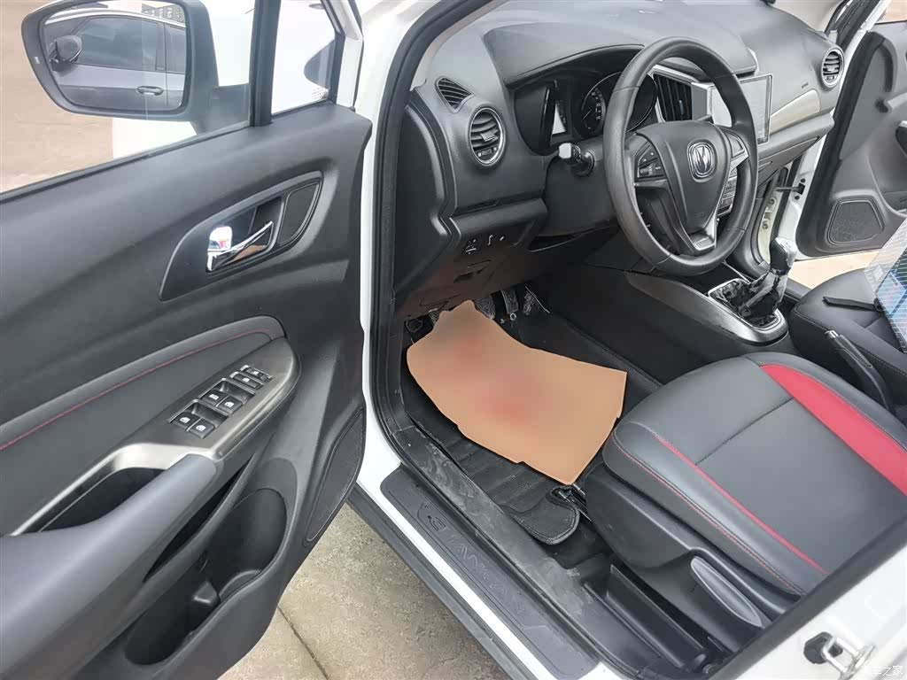 Changan CS15, 2016 16