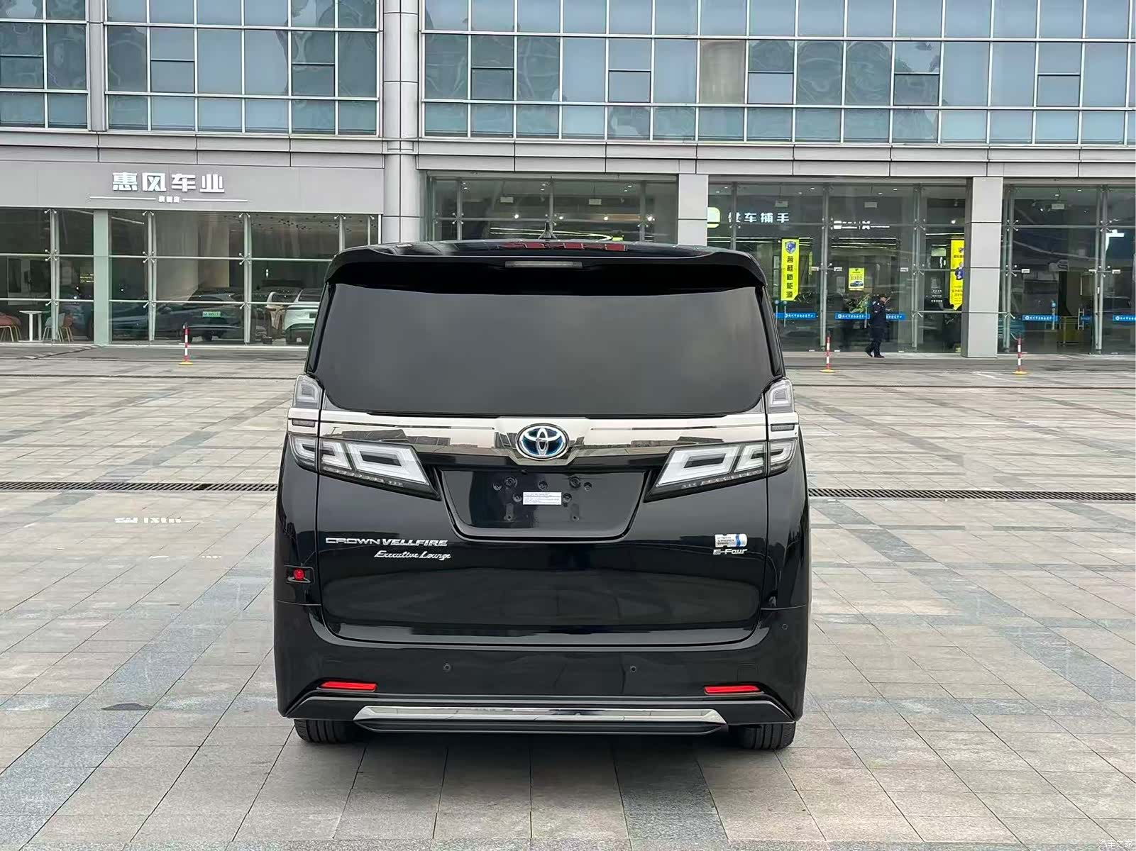 Toyota Vellfire, 2022 7