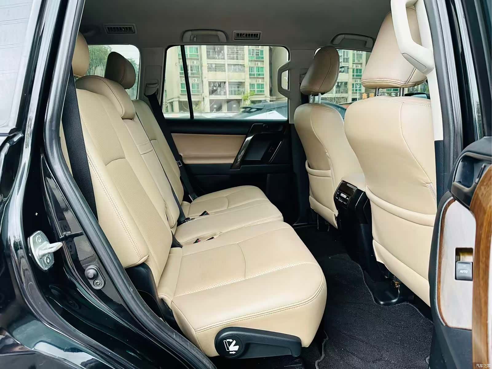 Toyota Prado, 2014 9