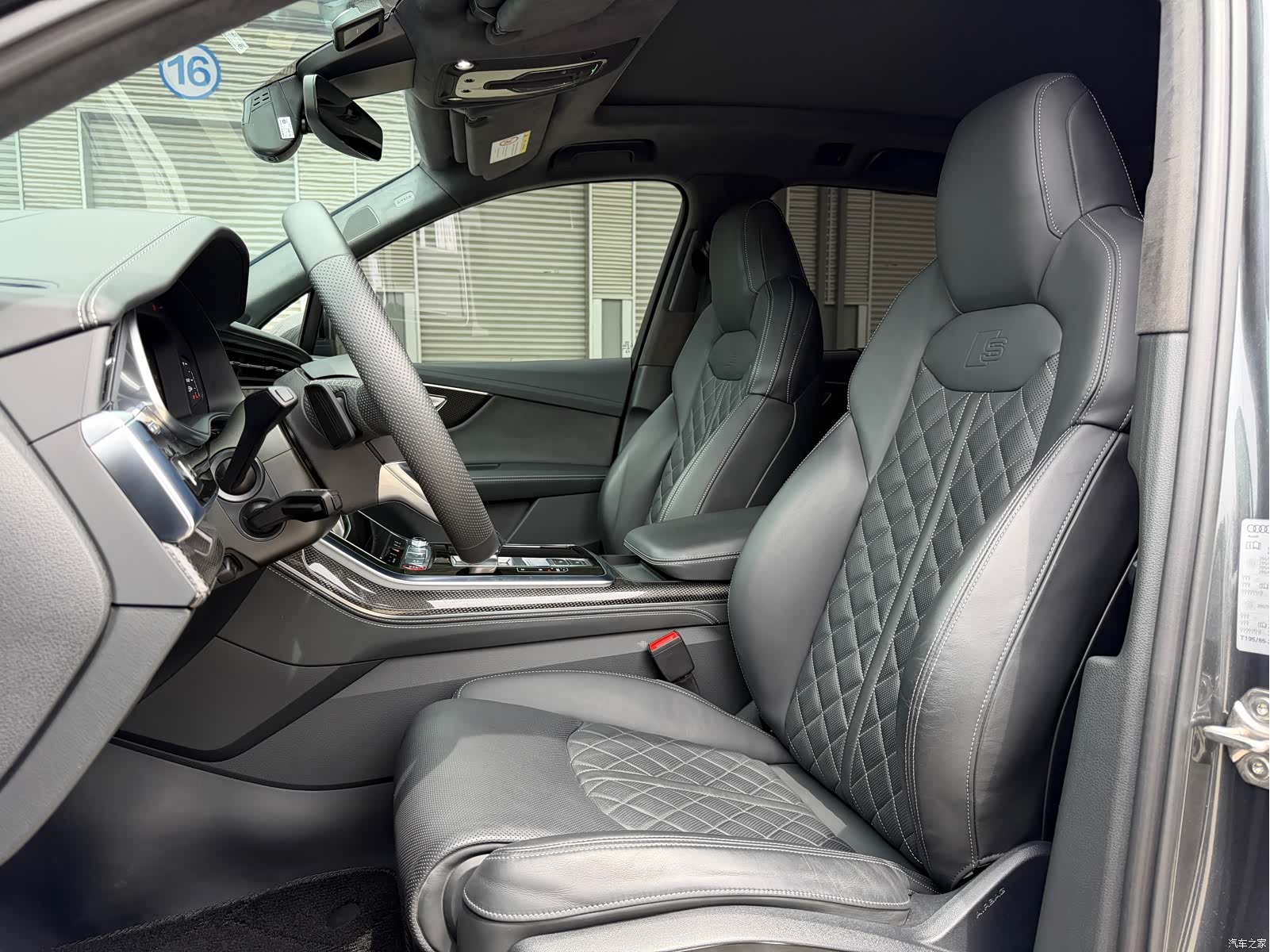 Audi Q7, 2024 8