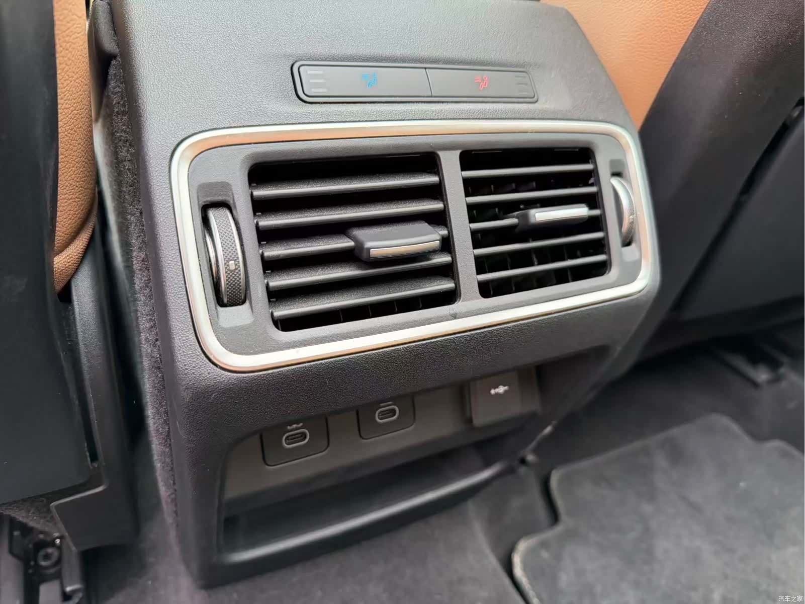 Land Rover Discovery, 2025 12