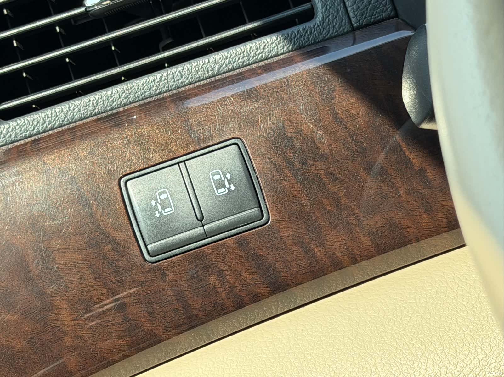 Nissan SL, 2018 28