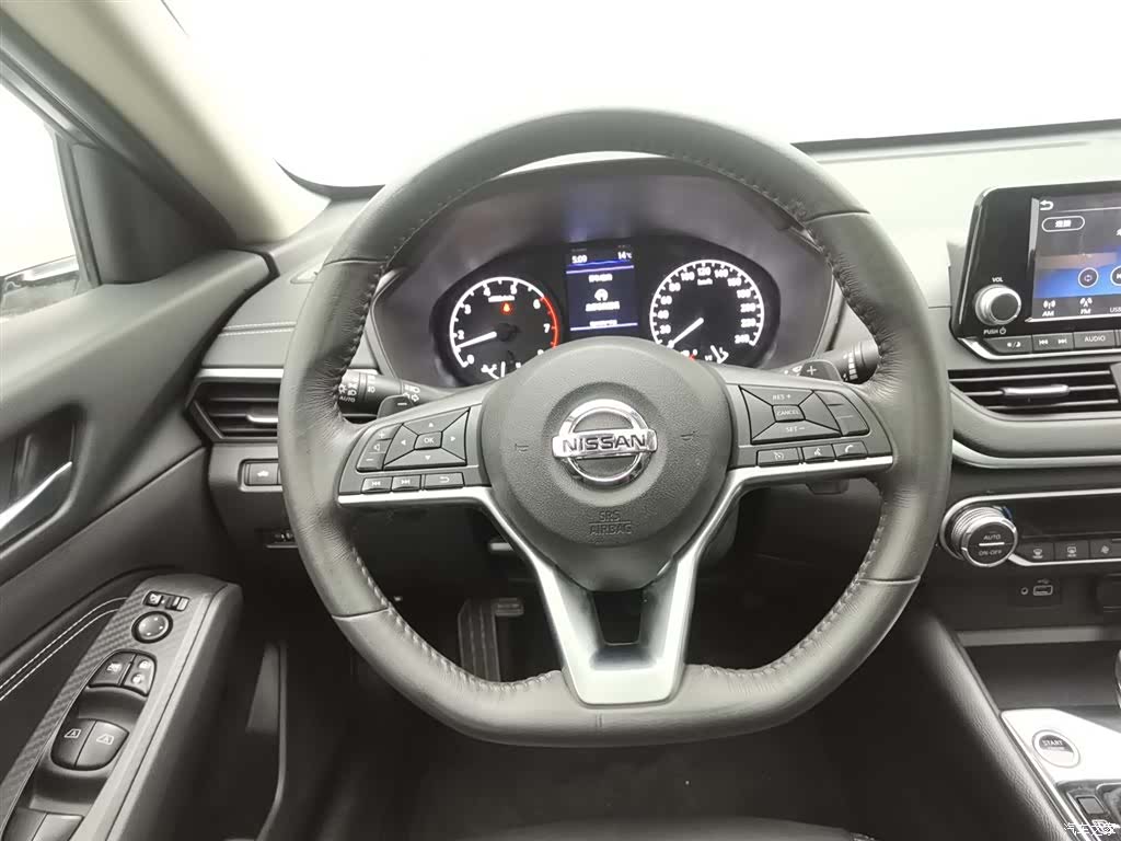 Nissan Teana, 2020 11