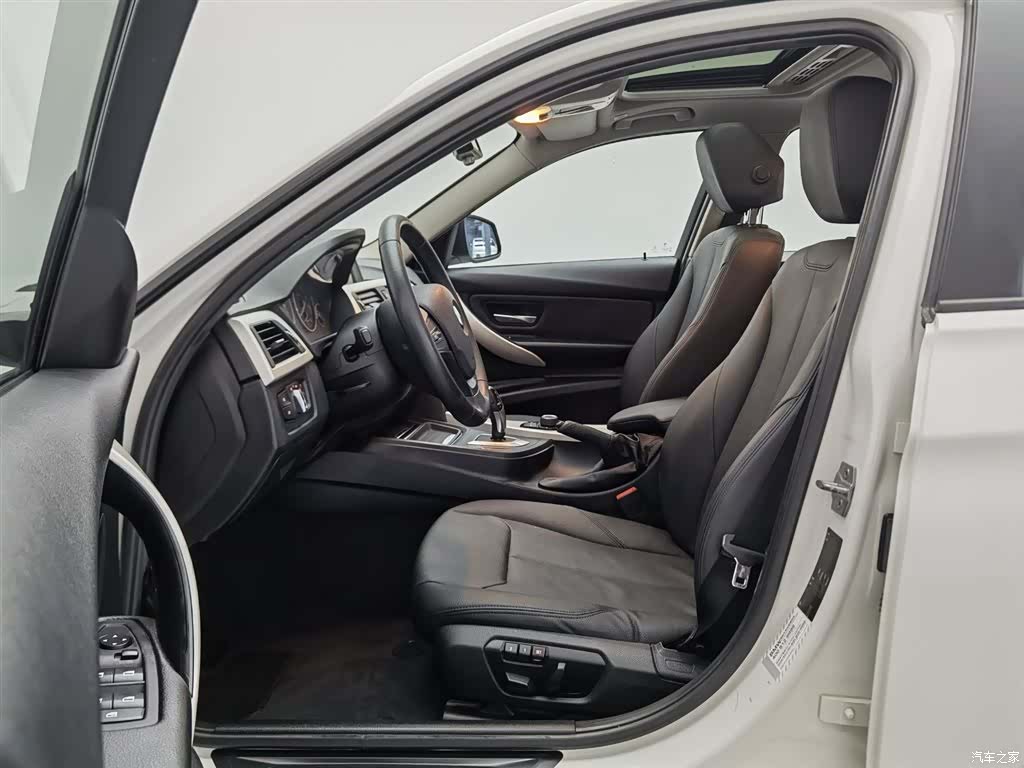 BMW 3 Series, 2015 10