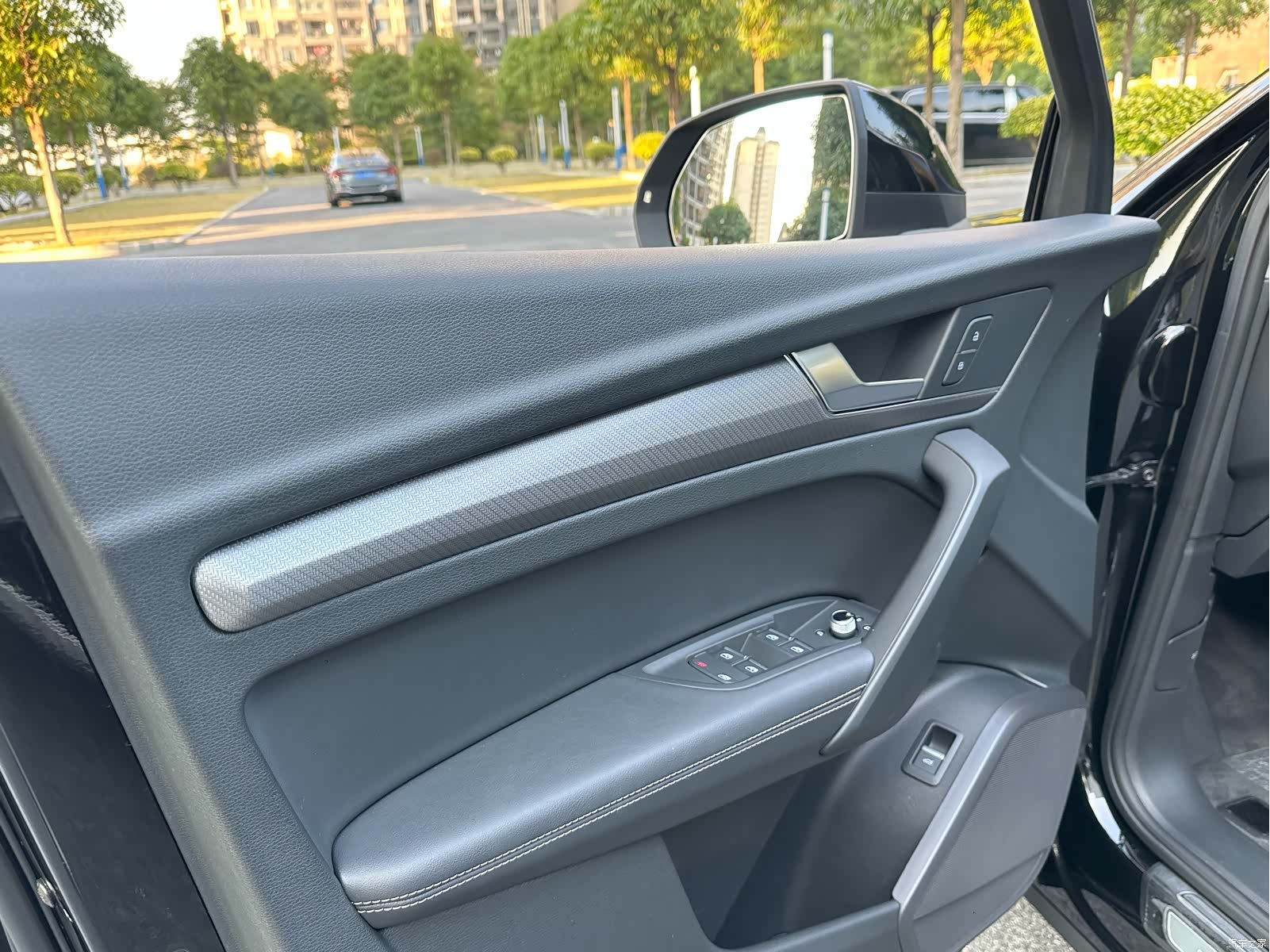 Audi Q5L, 2022 16