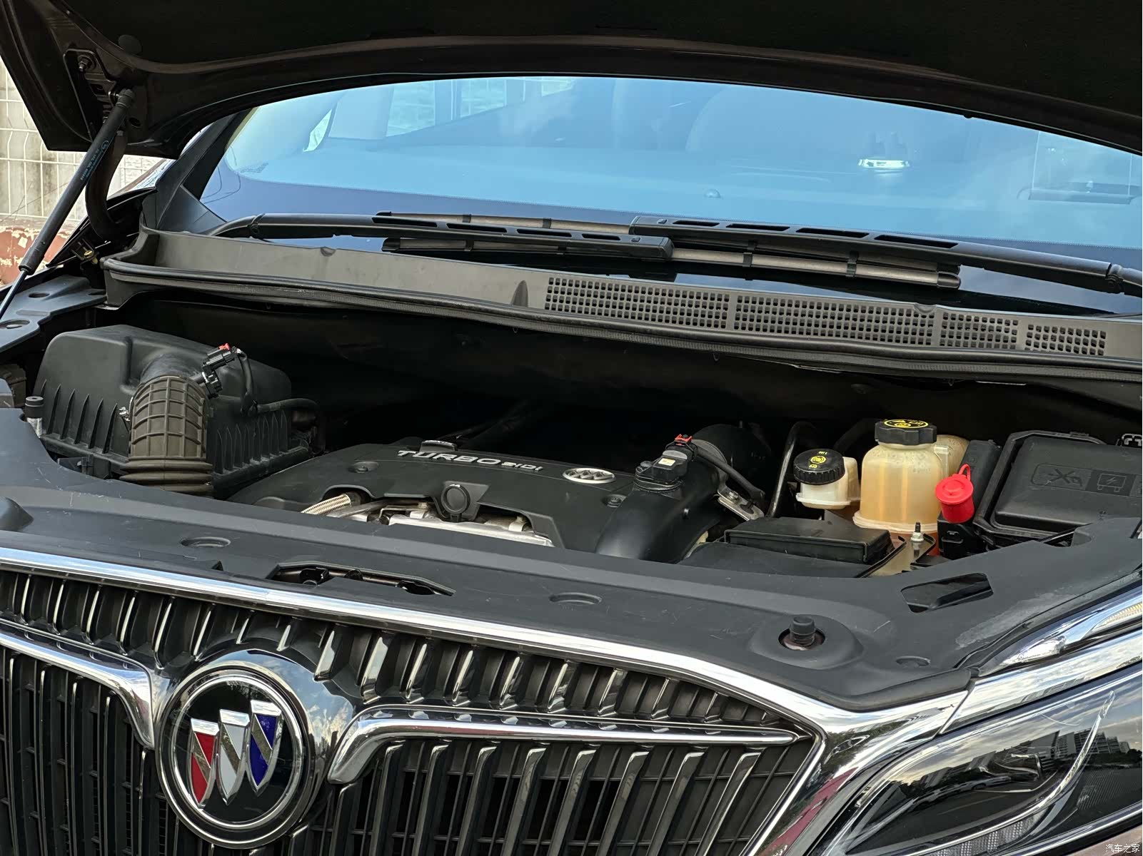 Buick GL8, 2017 32