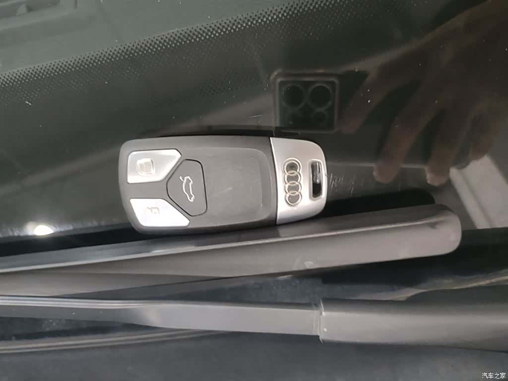 Audi Q5L, 2019 9
