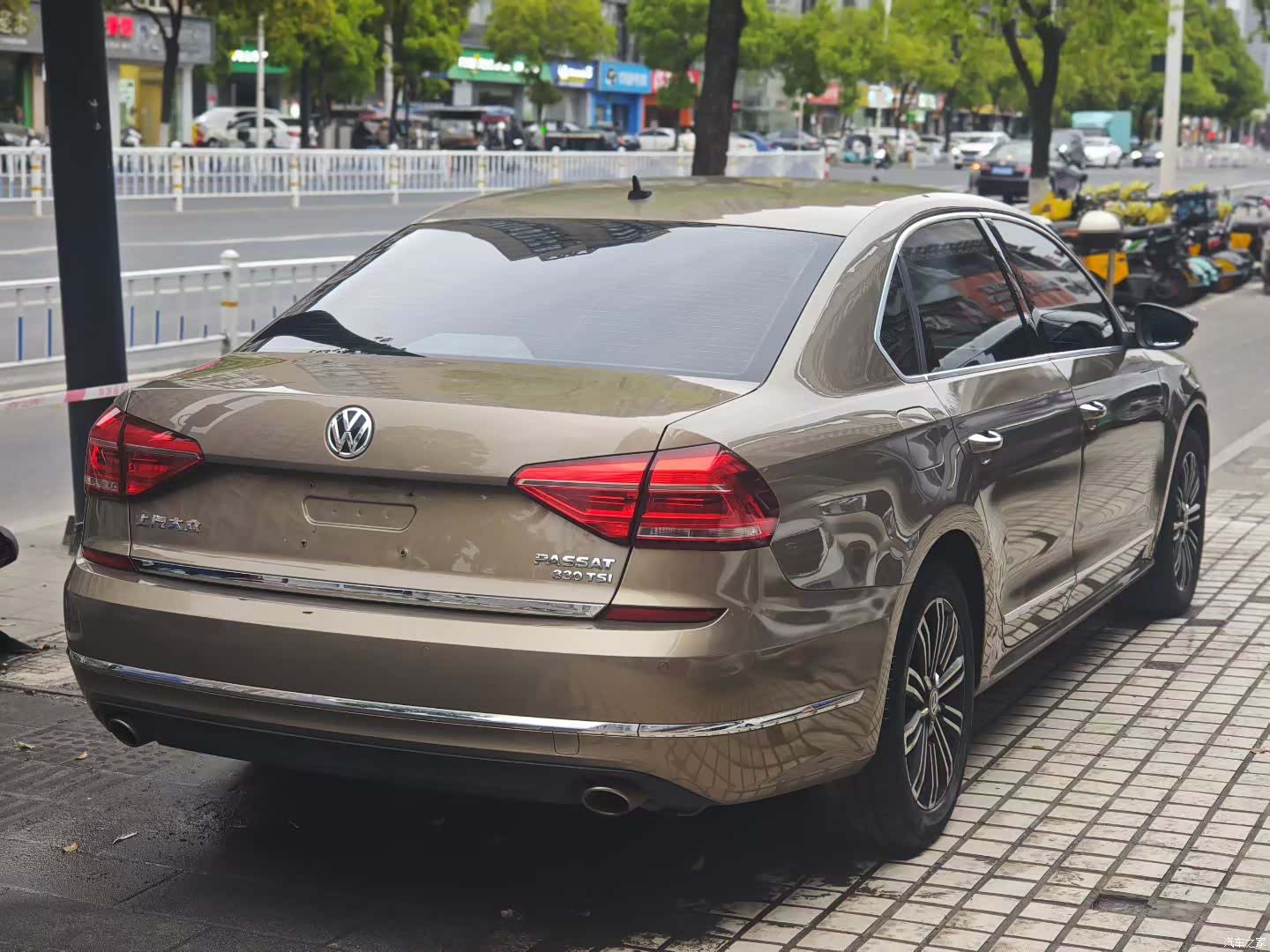 Volkswagen Passat, 2017 4