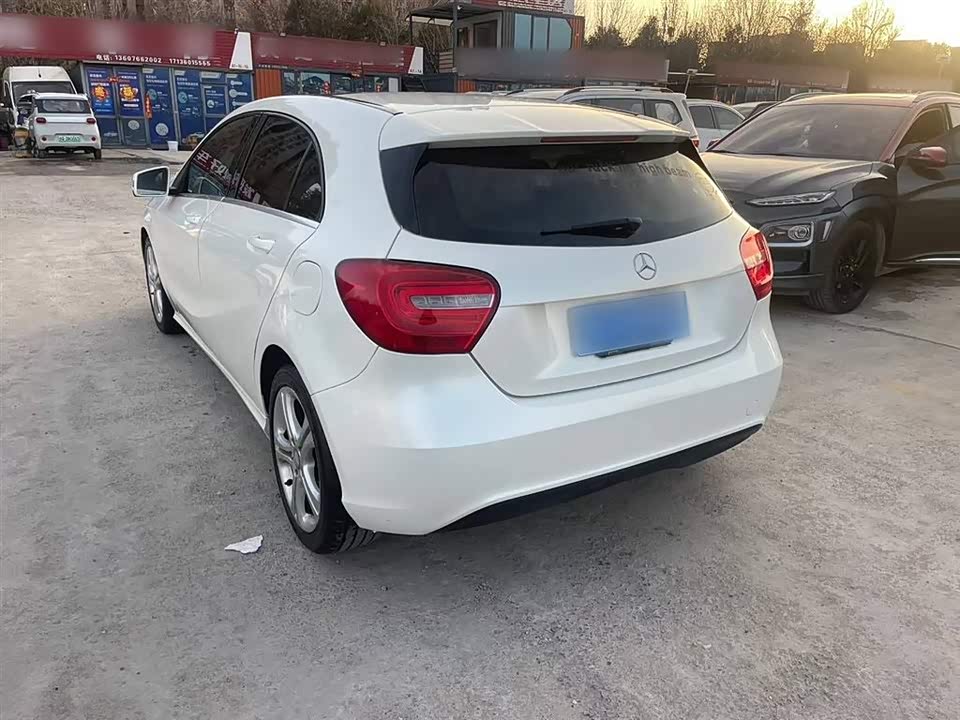Mercedes-Benz Class A Mercedes-Benz Class A