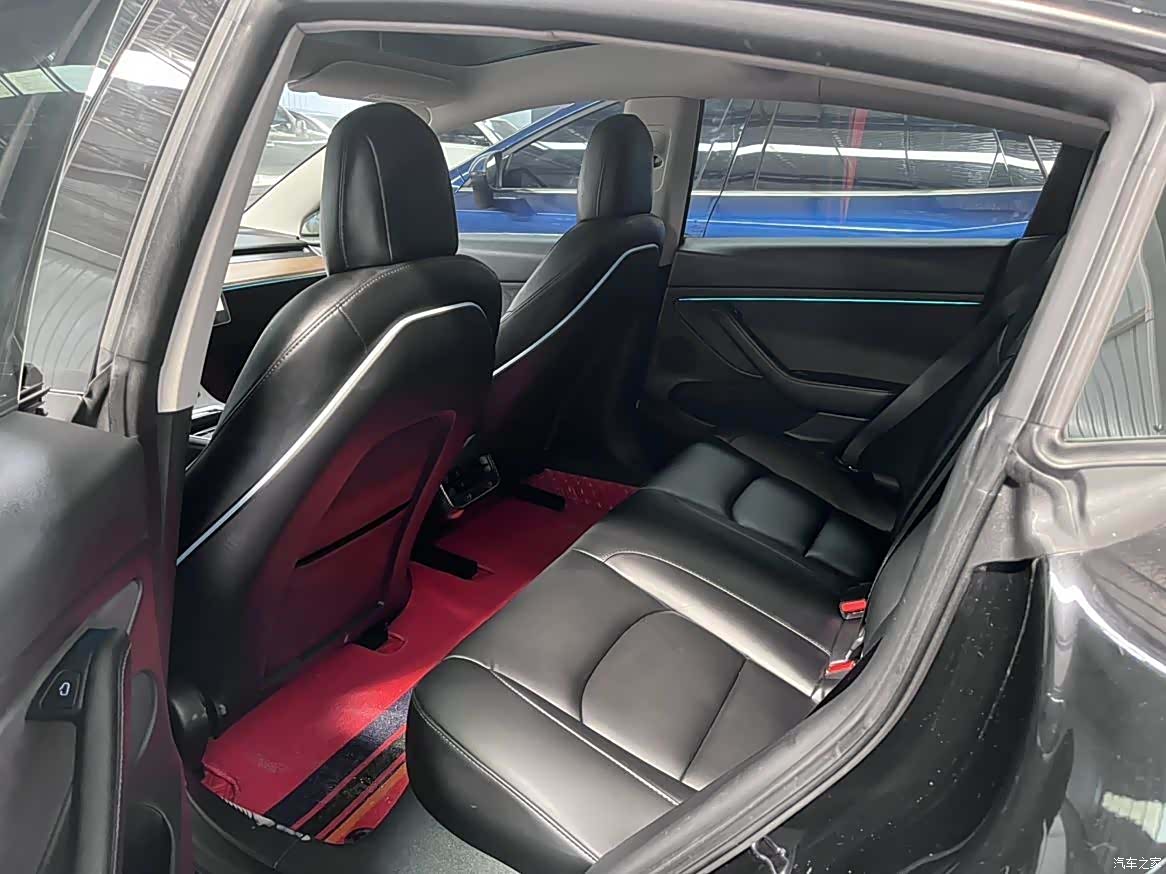 Tesla Model 3, 2023 7