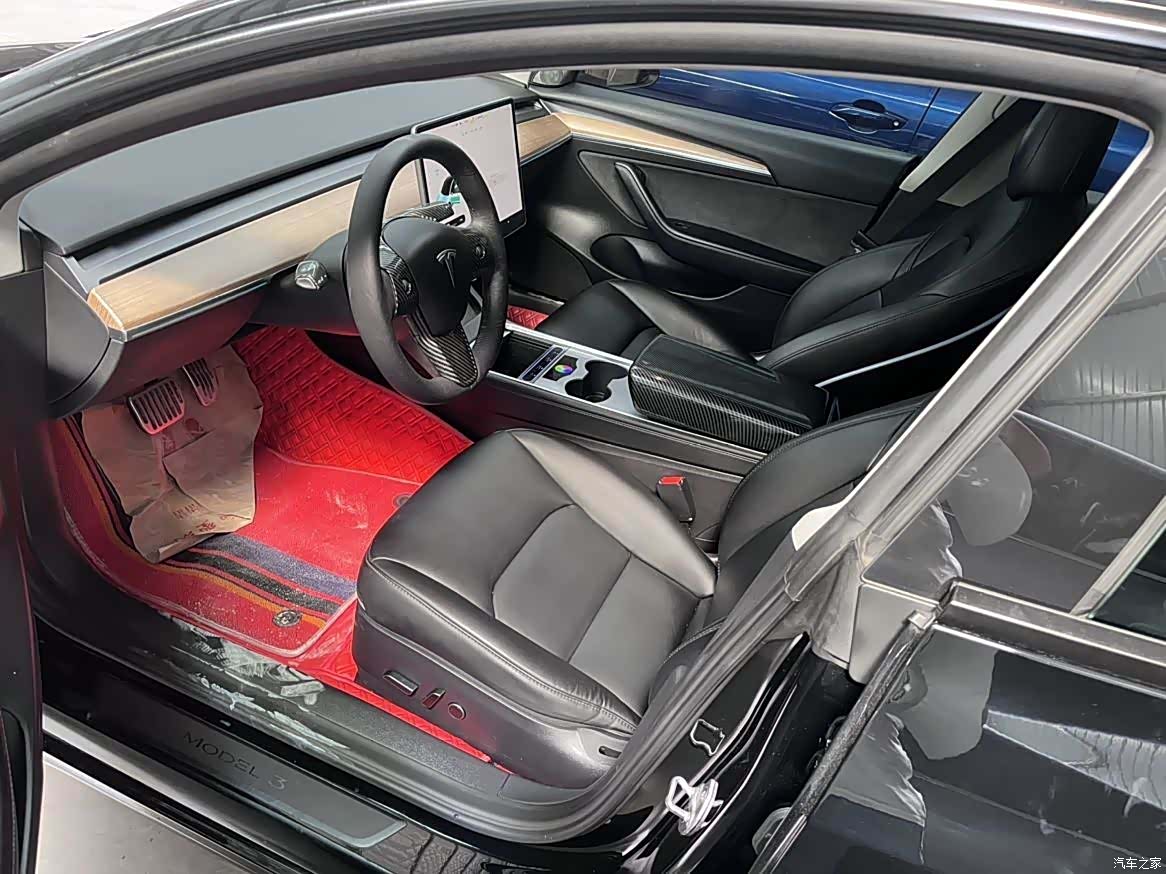 Tesla Model 3, 2023 4
