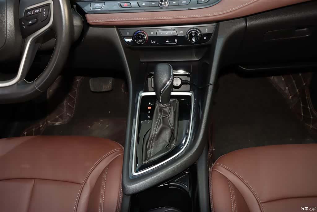 Buick GL6, 2019 15