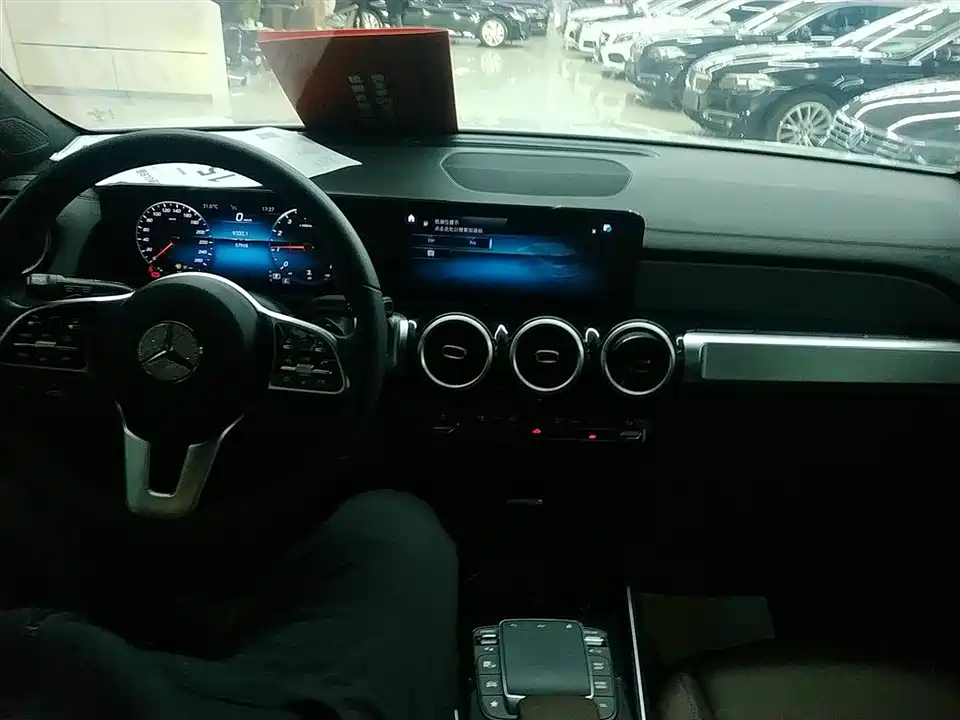 Mercedes-Benz GLB