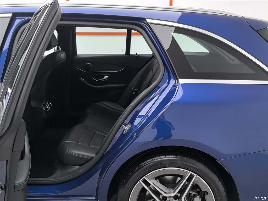 Mercedes-Benz C-Class, 2019 15