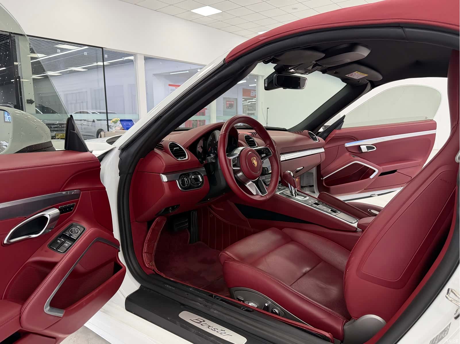 Porsche Boxster, 2023 7
