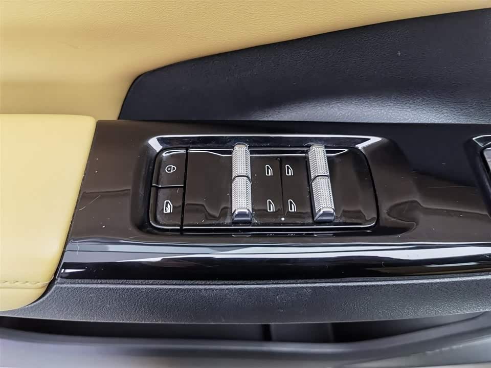 Geely Galaxy Galaxy L7