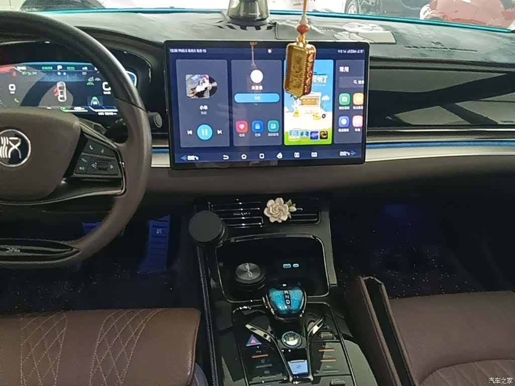 BYD Han, 2023 13