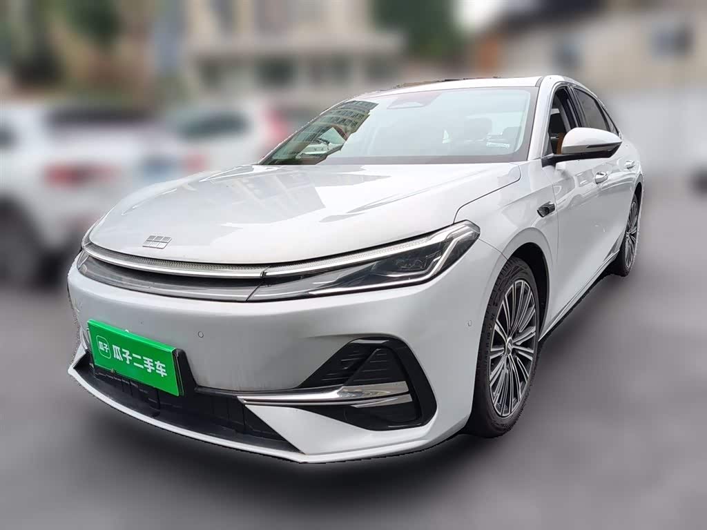 Geely Galaxy A7 EM