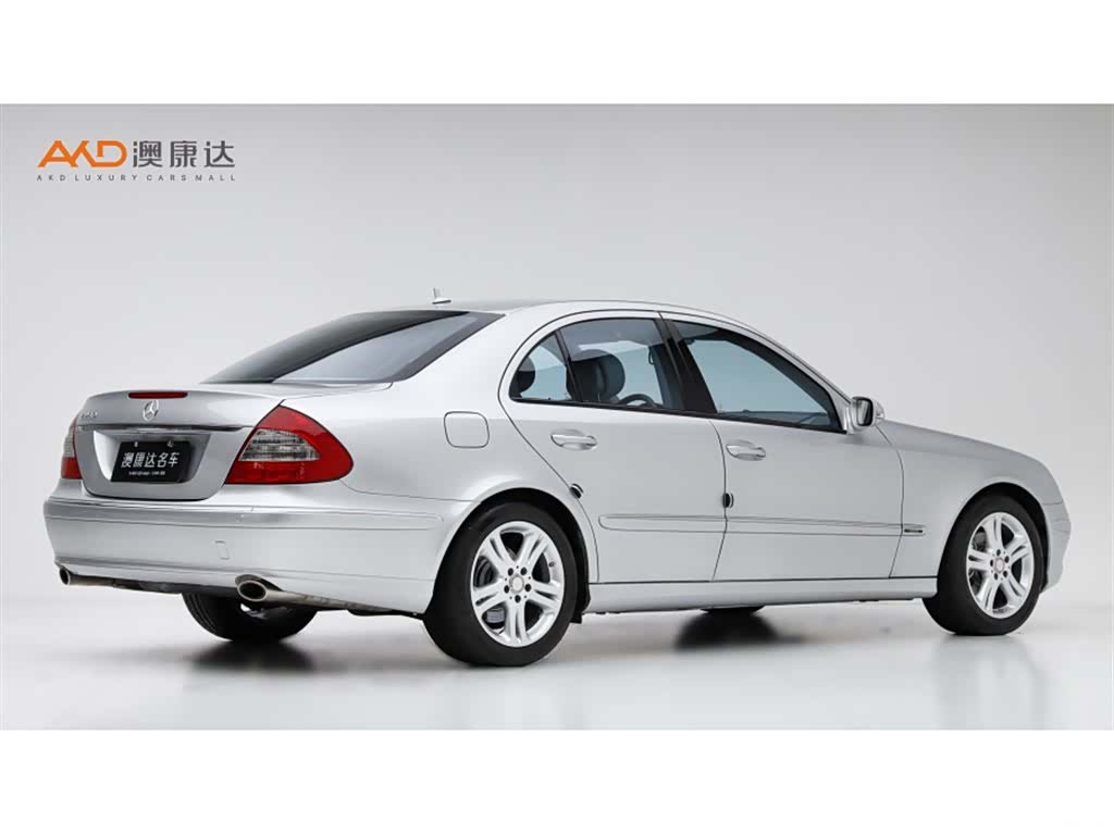 Mercedes-Benz E-Class, 2009 3