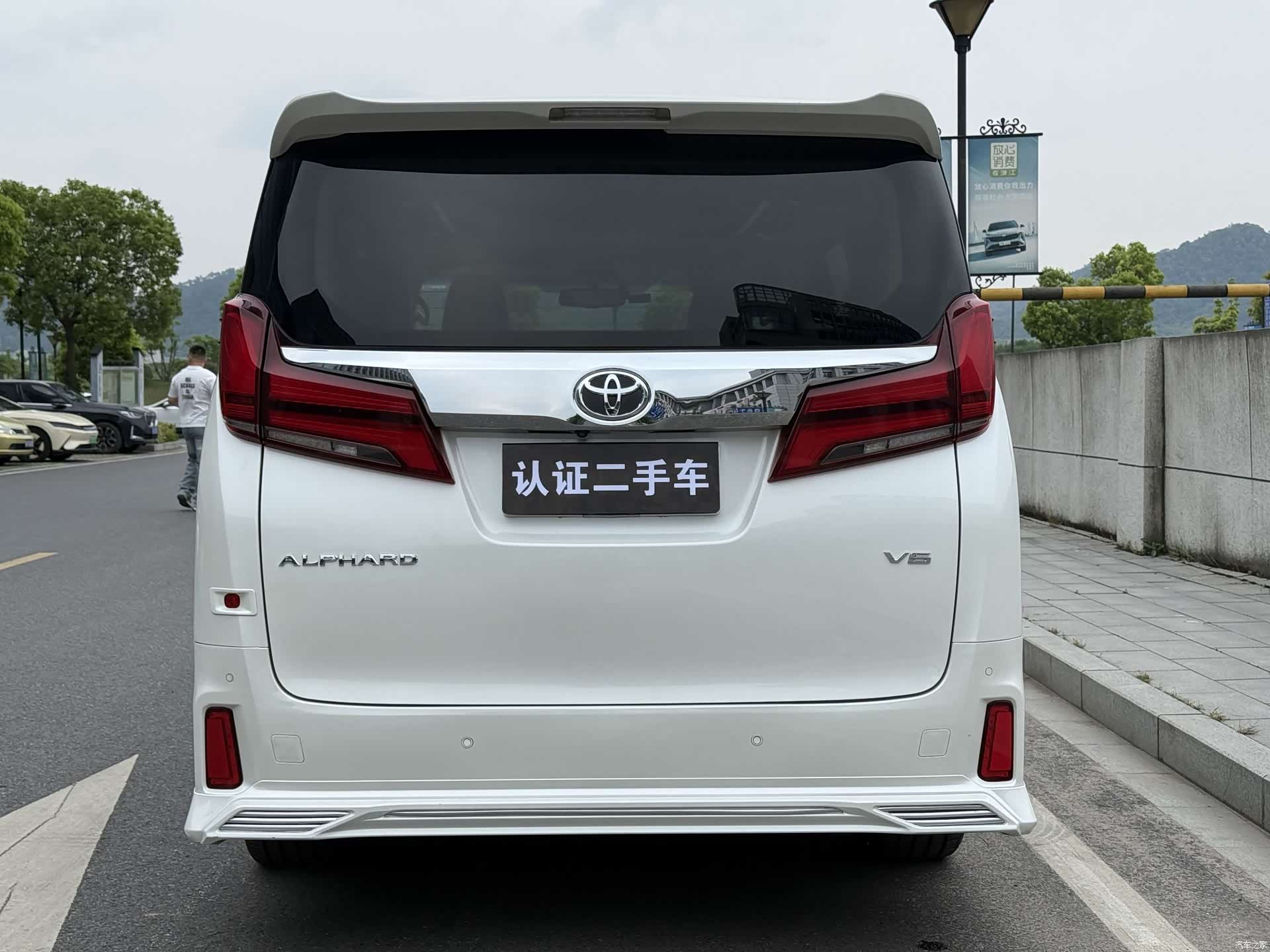 Toyota Alphard, 2019 6