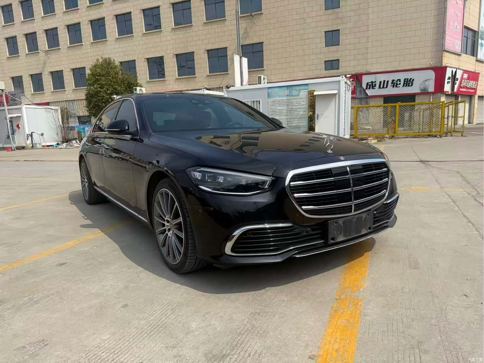 Mercedes-Benz S-Class, 2021 3