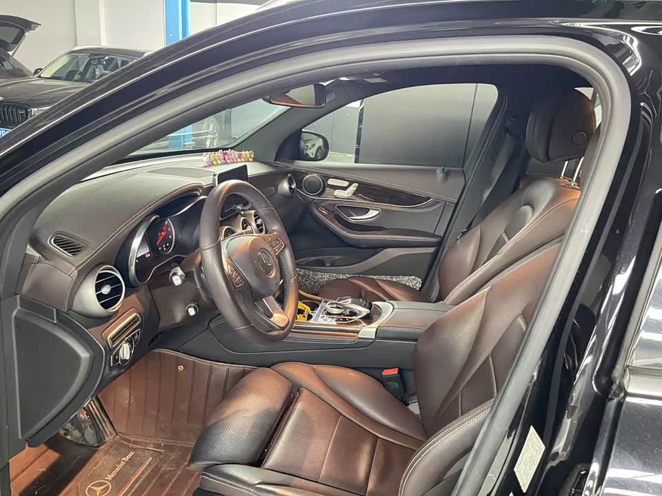 Mercedes-Benz GLC Mercedes-Benz GLC