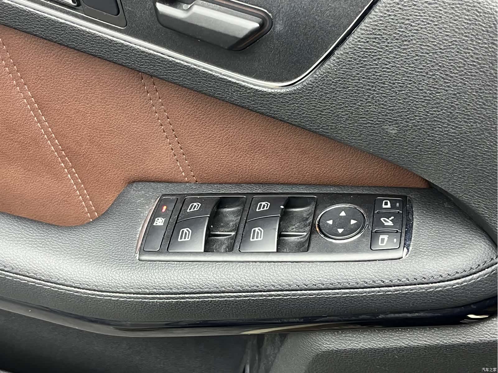 Mercedes-Benz E-Class, 2011 8