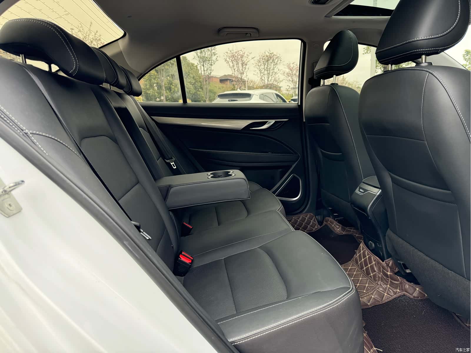 Geely Emgrand, 2020 6