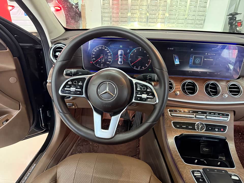 Mercedes-Benz E-class Mercedes-Benz E-class