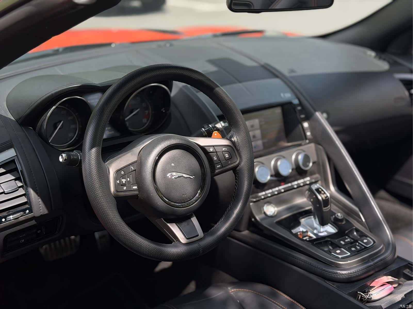 Jaguar F-TYPE, 2013 все фото