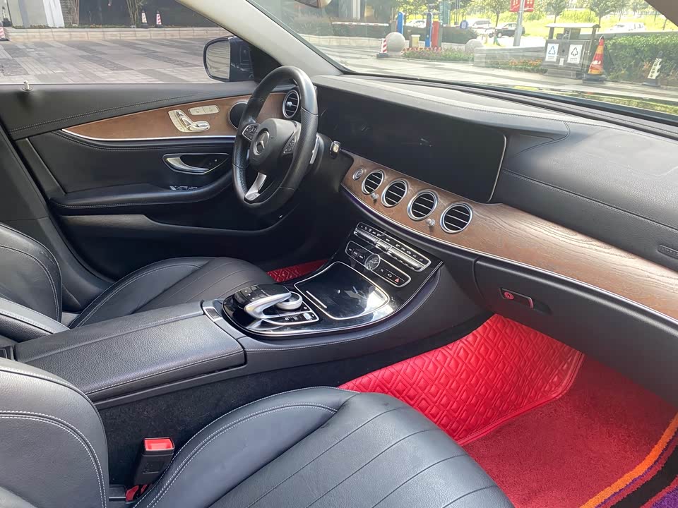 Mercedes-Benz E-class Mercedes-Benz E-class