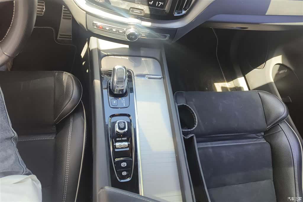 Volvo XC60, 2019 16