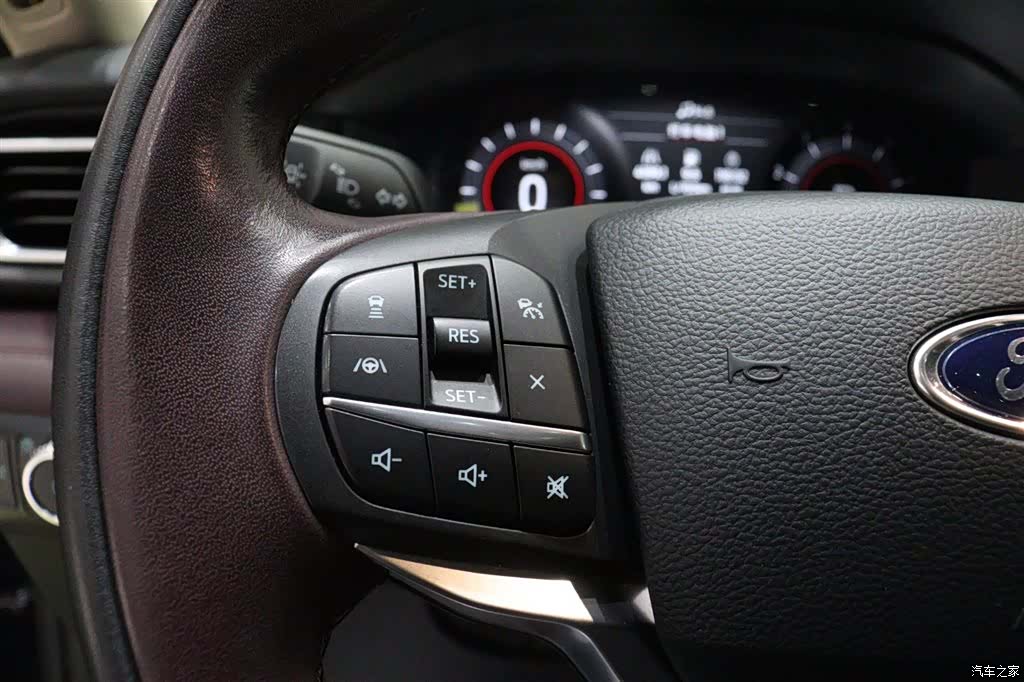 Ford Explorer, 2023 20