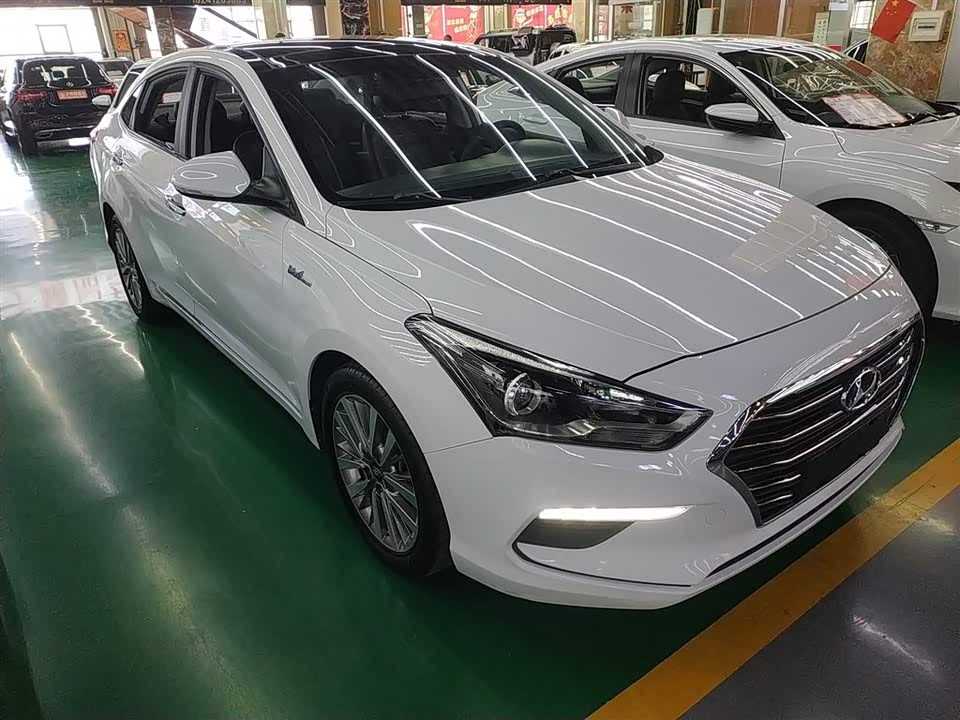 Hyundai Name picture