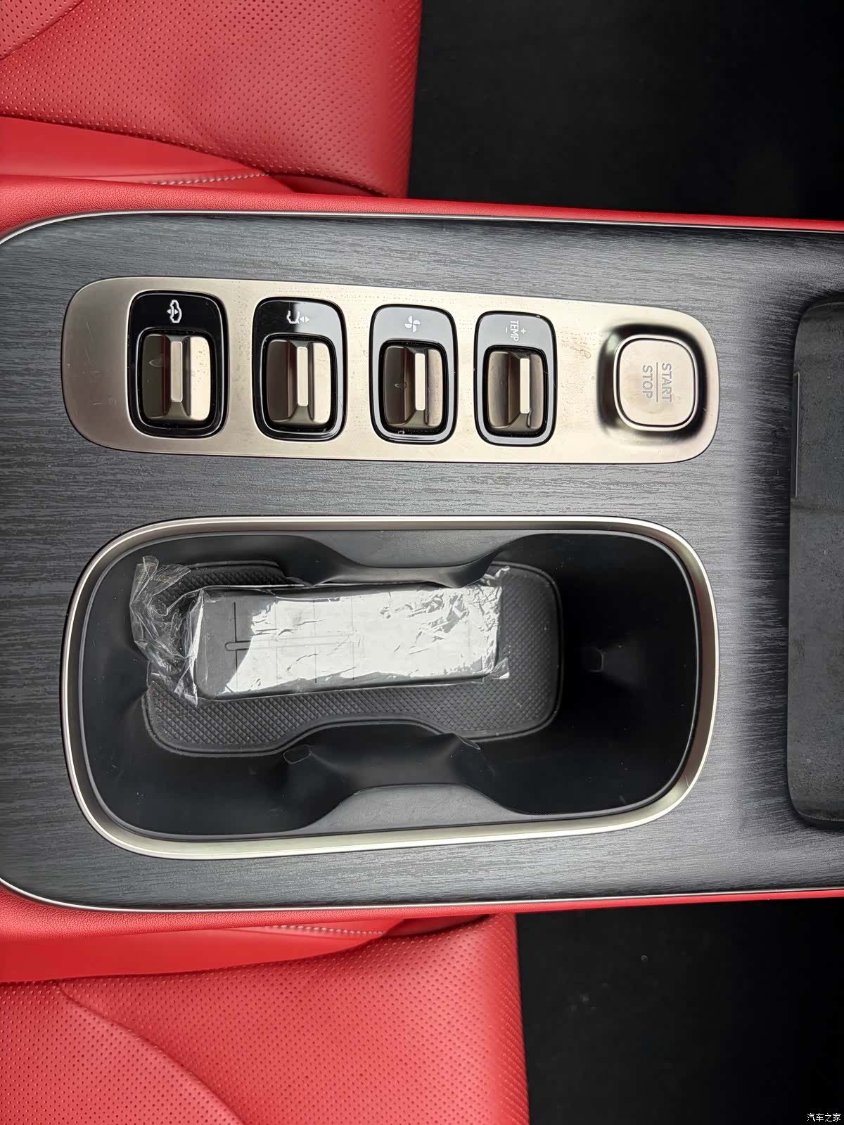 Xiaomi SU7, 2024 12