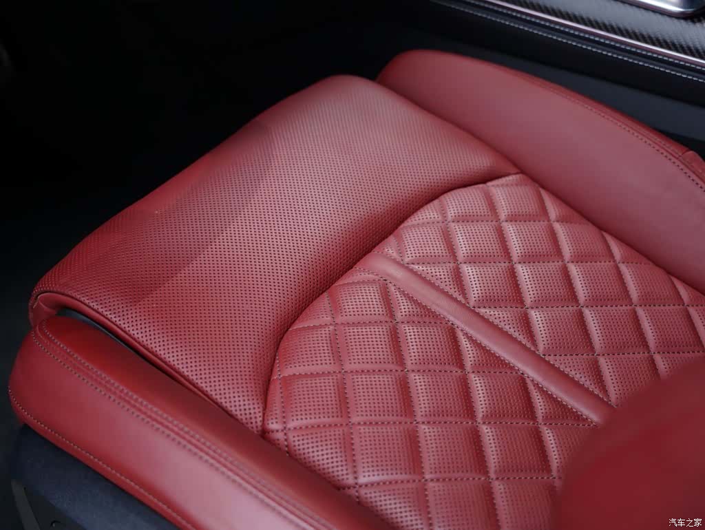 Audi Q7, 2024 36