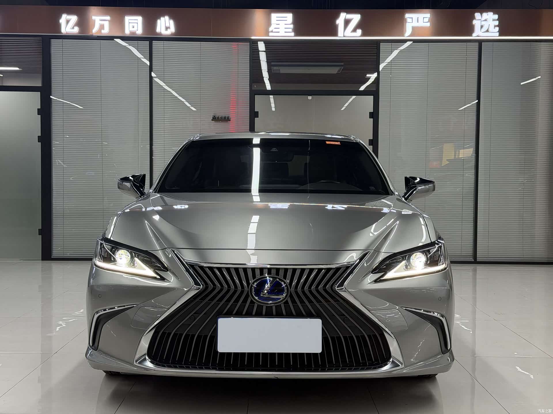 Lexus ES, 2020 2