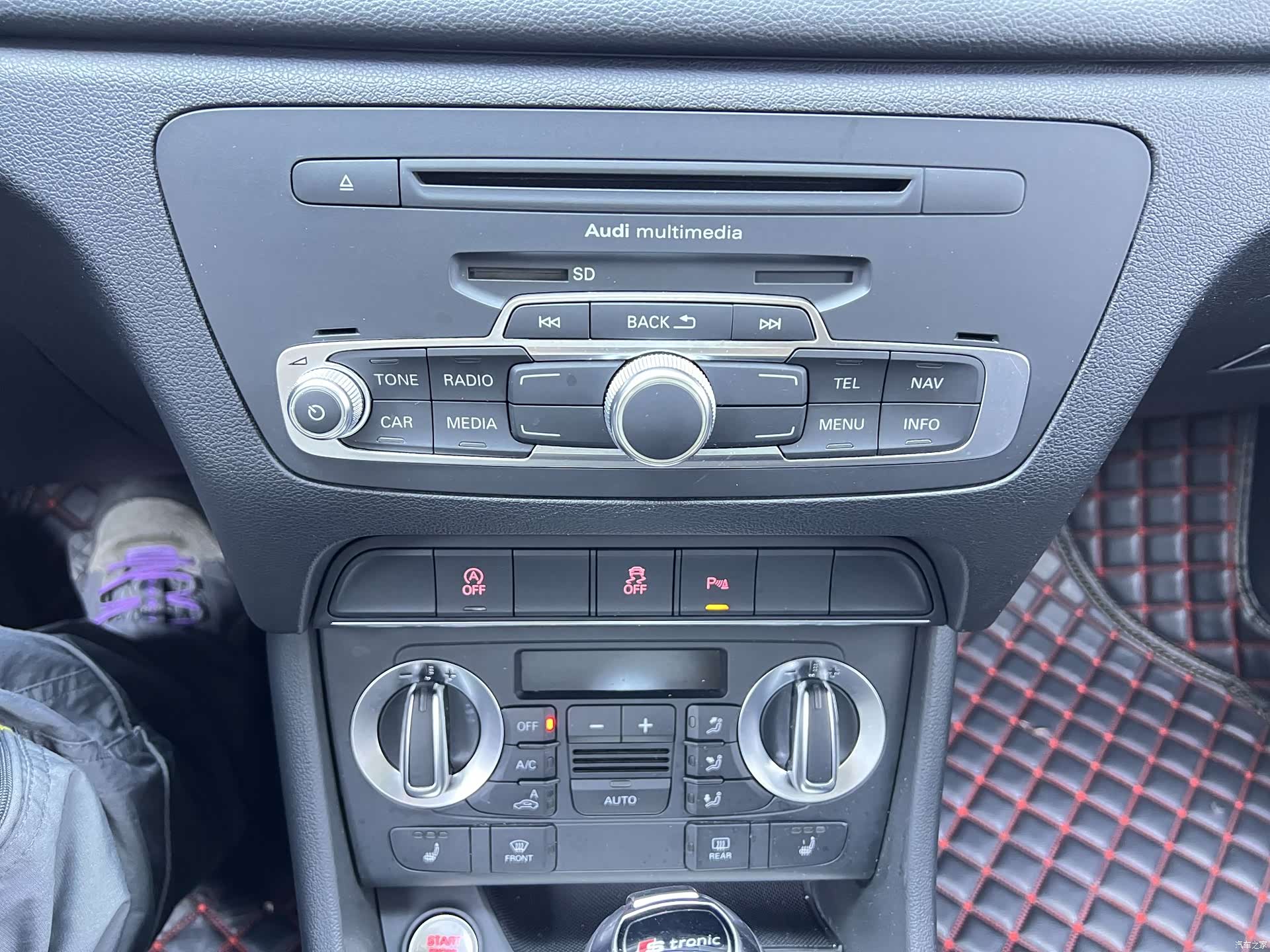 Audi Q3, 2014 29