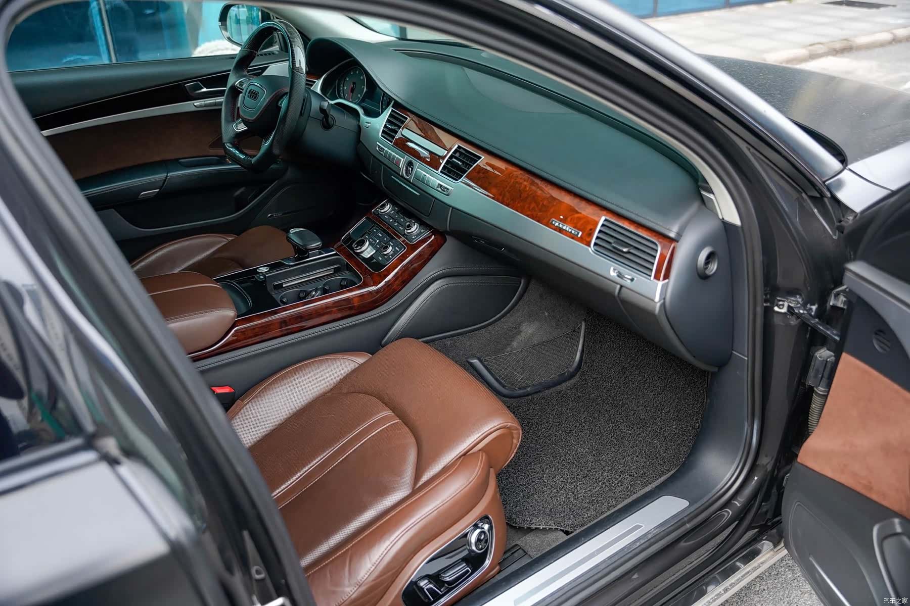 Audi A8L, 2012 6