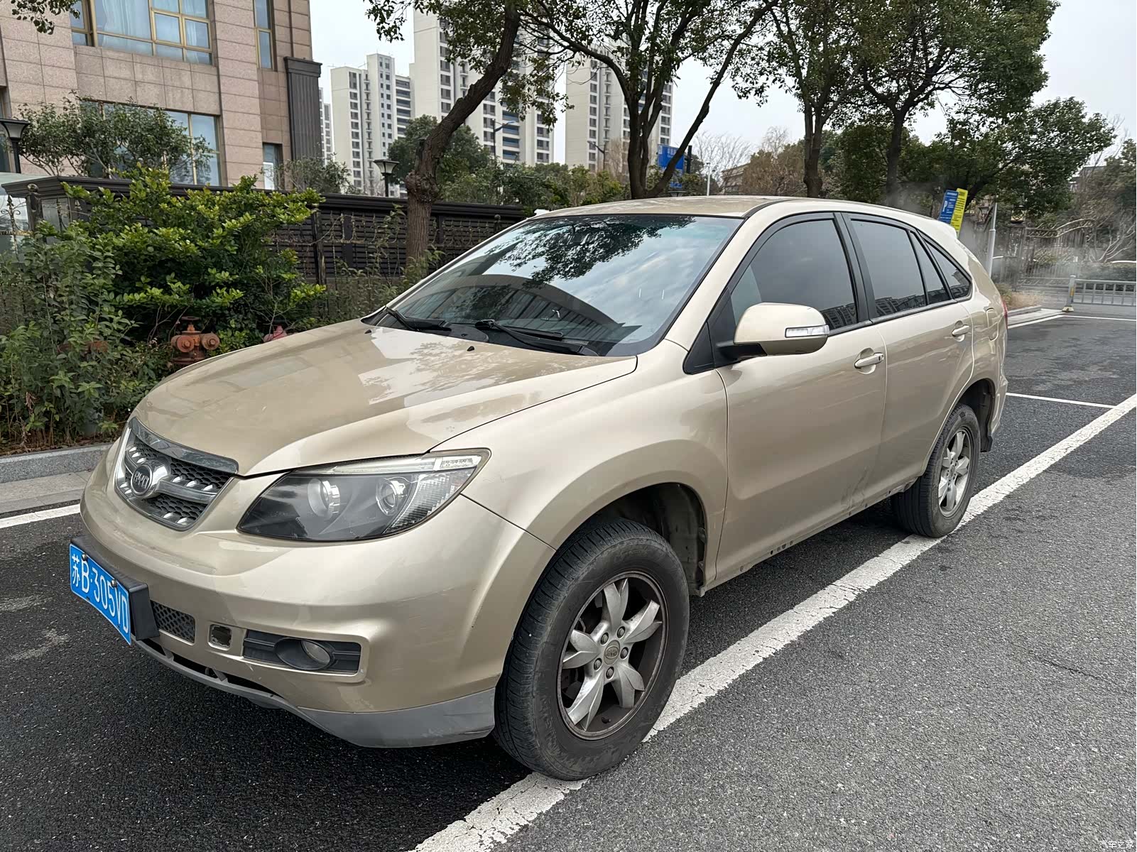 BYD S6, 2015 1
