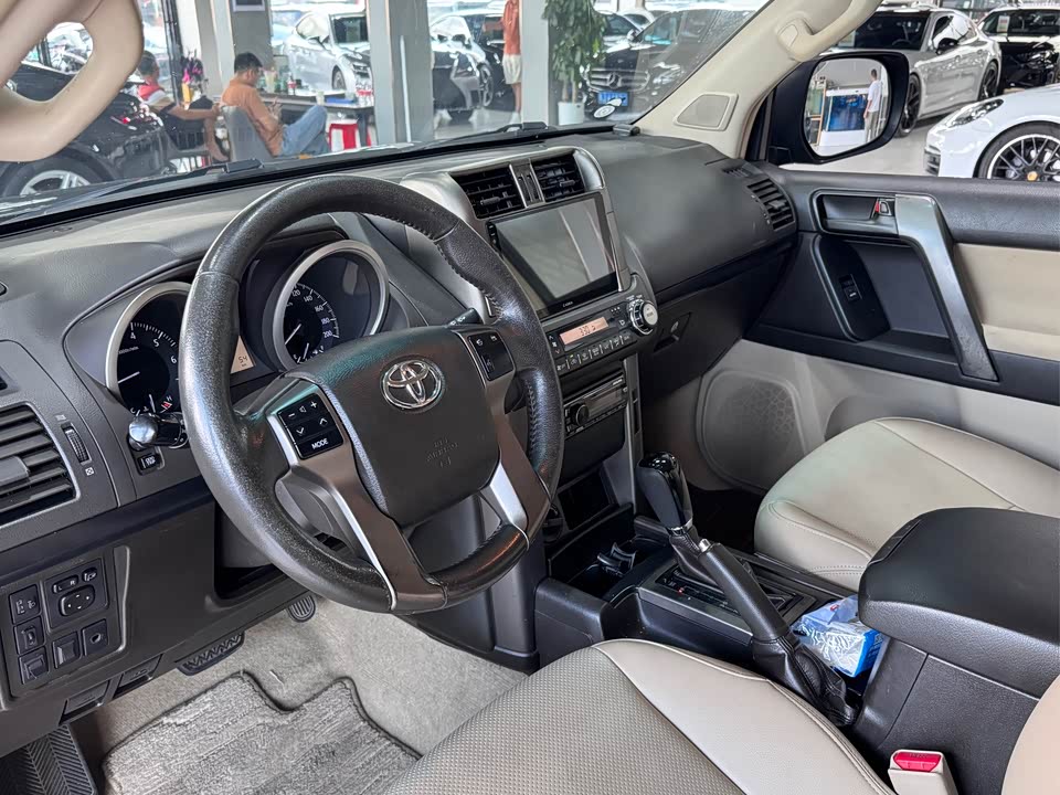 Toyota Prado