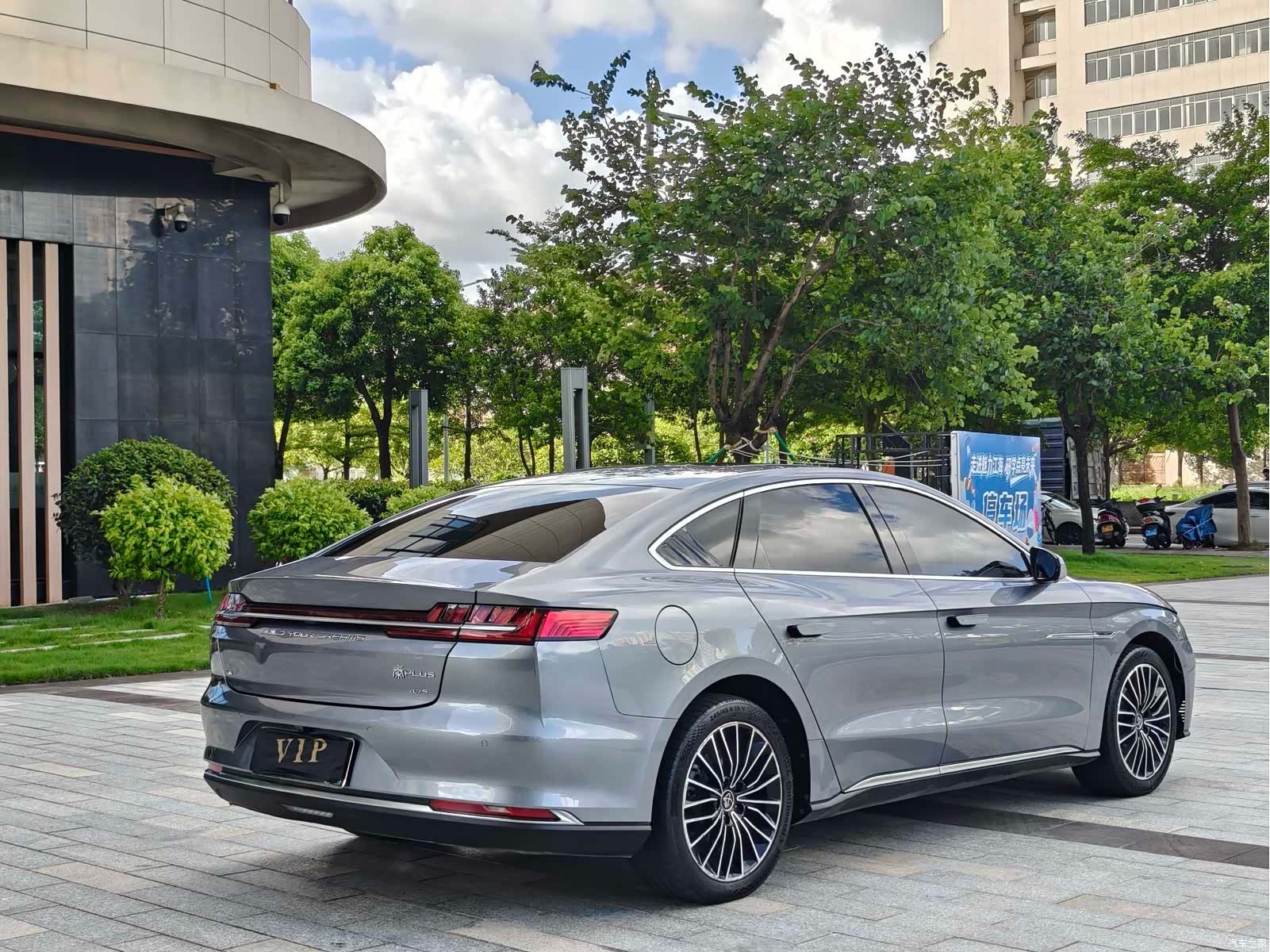 BYD Han, 2021 15