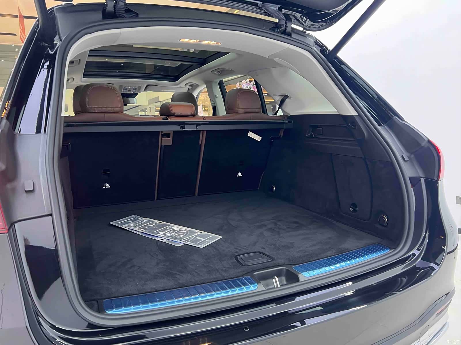 Mercedes-Benz GLE, 2023 16