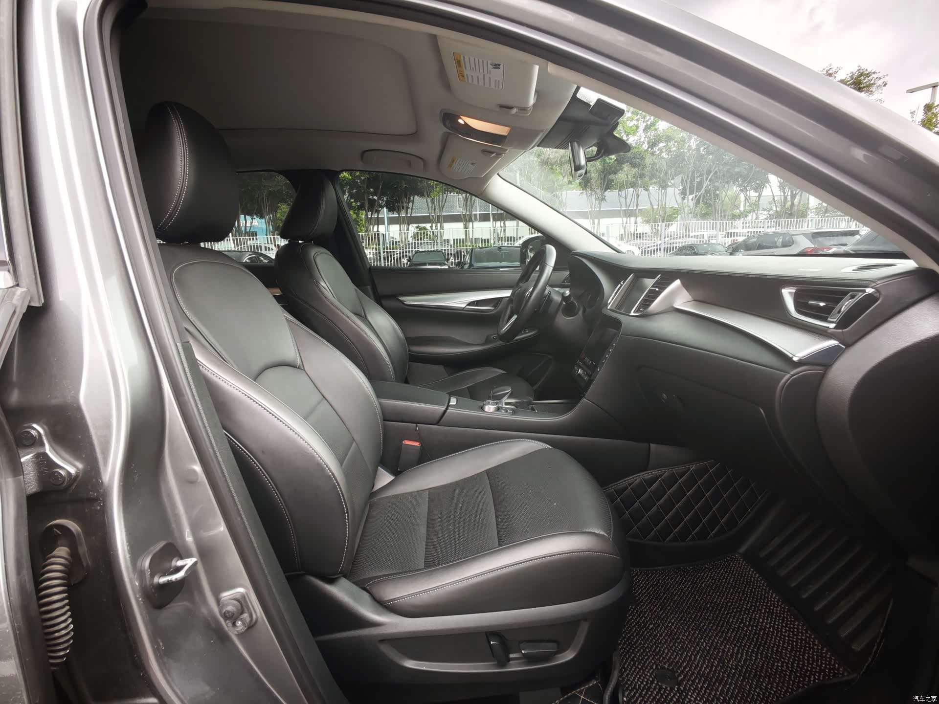 Infiniti QX50, 2018 17