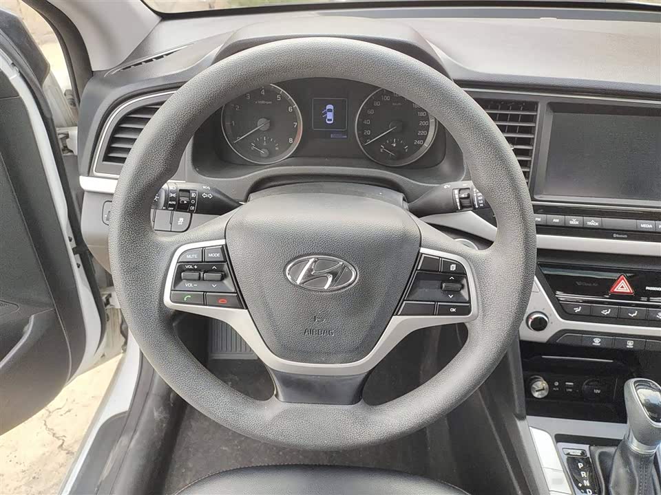 Hyundai Lead Hyundai Lead