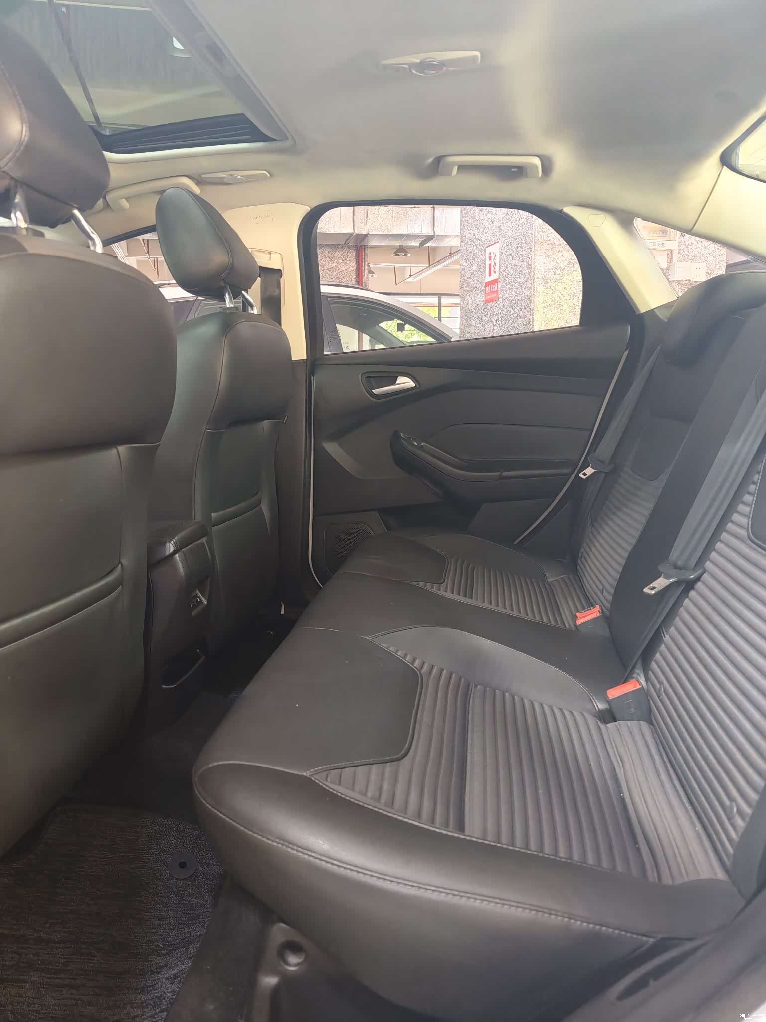 Ford Focus, 2018 6