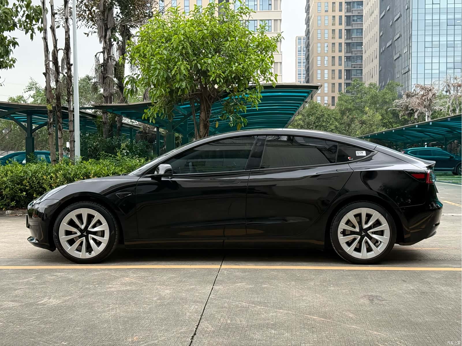 Tesla Model 3, 2023 14