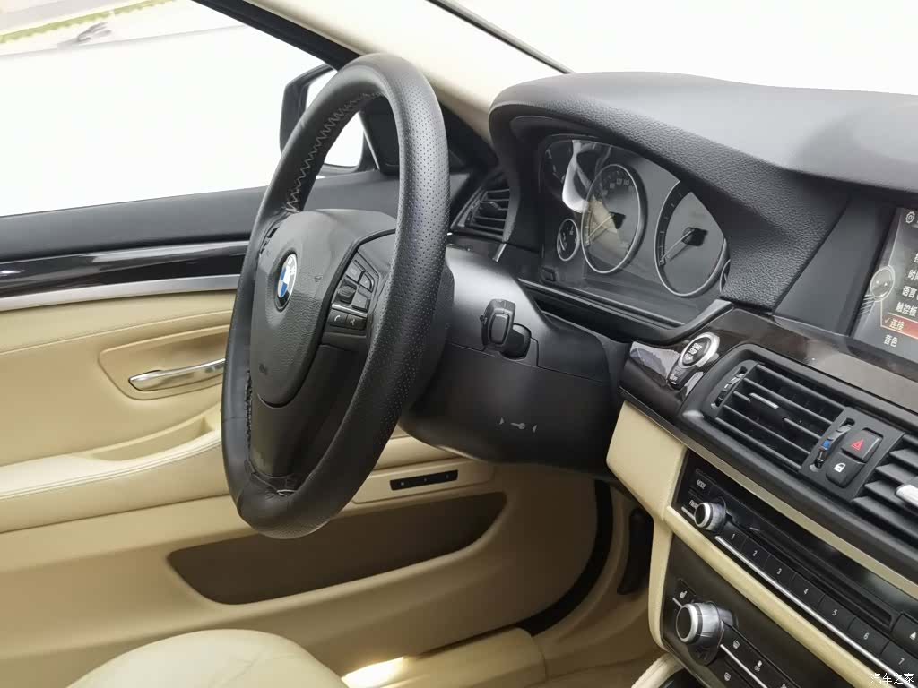 BMW 5 Series, 2013 22